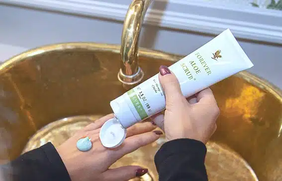 Forever Aloe Scrub
