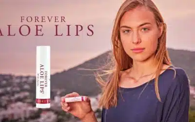 Forever Aloe Lips Review [Moisturize & Nourish Dry Lips]